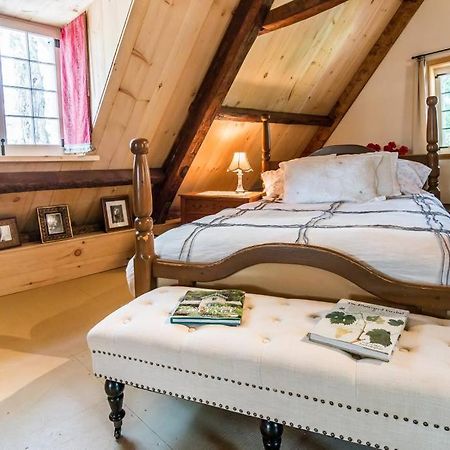 La Maison Ancestrale Guerard Saint-Laurent-de-l'ile d'Orleans Exteriör bild