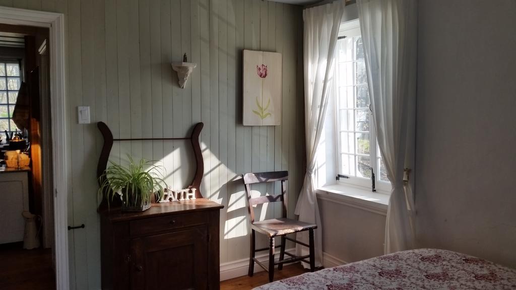 La Maison Ancestrale Guerard Saint-Laurent-de-l'ile d'Orleans Exteriör bild