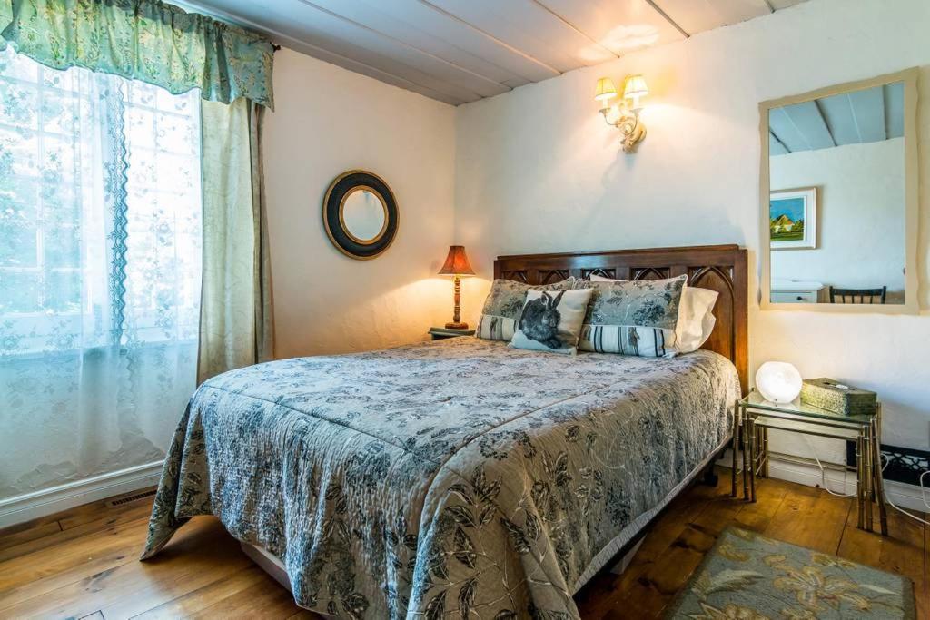 La Maison Ancestrale Guerard Saint-Laurent-de-l'ile d'Orleans Exteriör bild