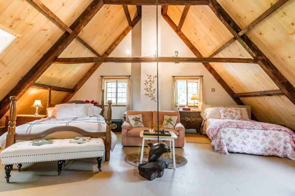 La Maison Ancestrale Guerard Saint-Laurent-de-l'ile d'Orleans Exteriör bild